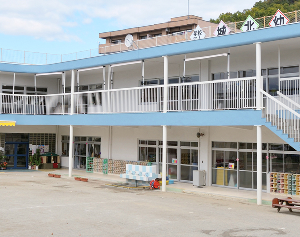 城北幼稚園外観